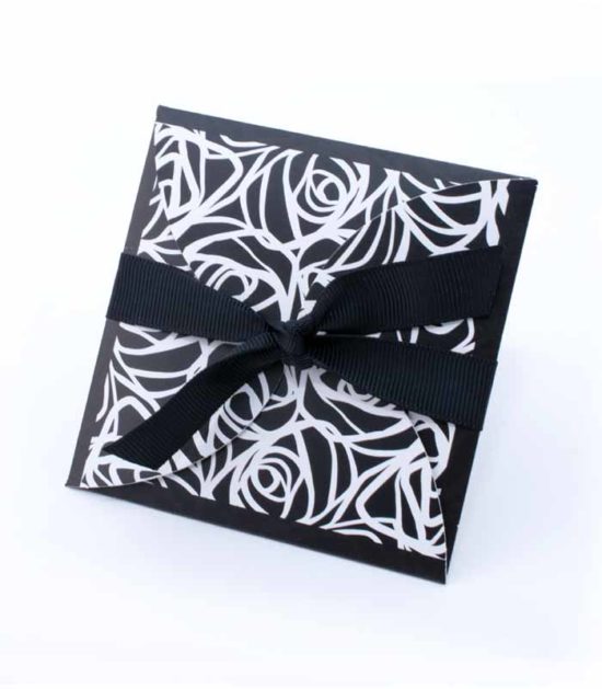 PTL00320 - Black White Floral Petal Envelope