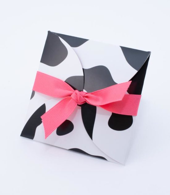 PTL01420 - Cow Print Petal Envelope